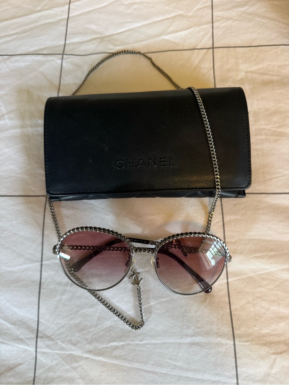 CHANEL Black Leather Chain Wallet with Gradient Pink-Purple Sunglasses - Picture 1 of 1